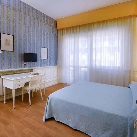 Ambasciatori Palace Hotel 4*