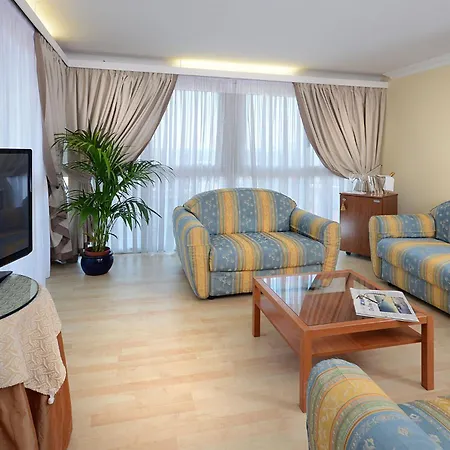 Ambasciatori Palace Hotel 4*